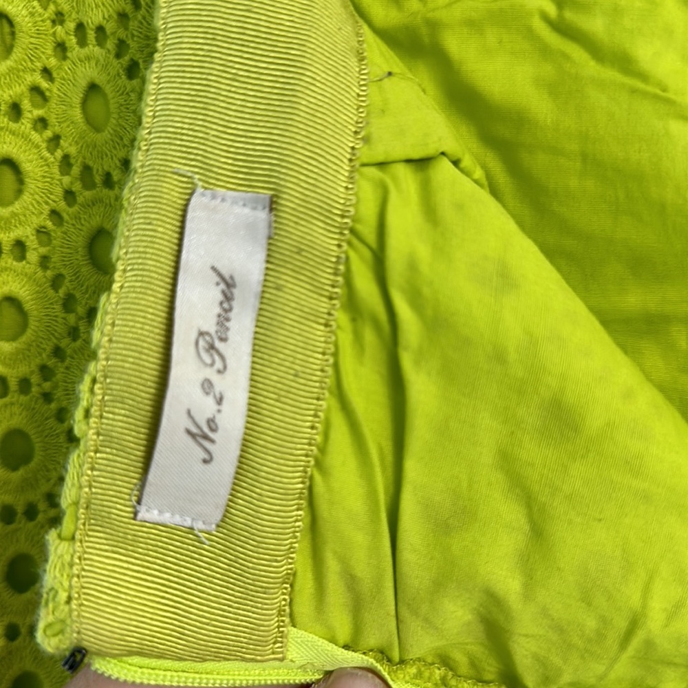 J. Crew - No. 2 Pencil Skirt - size 8 - lined eyelet - citron - excellent U.C. - Picture 4 of 7